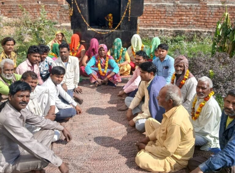 अहेरिया समाज की पांच महिलाओं ने अहेरिया जाति का प्रमाण पत्र बनवाये जाने को लेकर किया उपवास