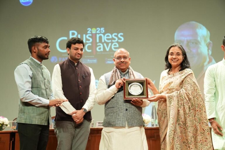 भारत दुनिया की सबसे तेजी से बढ़ती अर्थव्यवस्था है:  गुप्ता