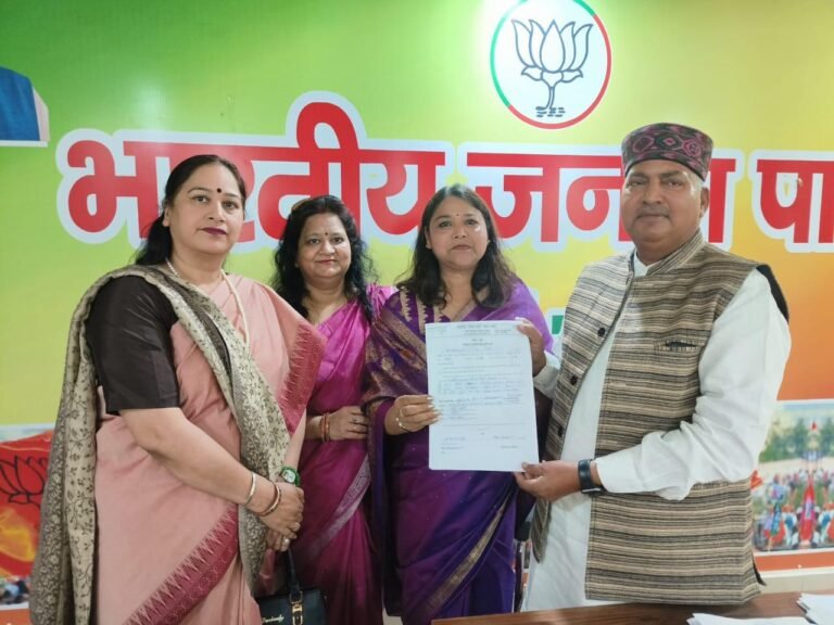 प्रीत विहार स्थित भाजपा कार्यालय पर हुए भारतीय जनता पार्टी हापुड़ जिलाअध्यक्ष के लिए नामांकन