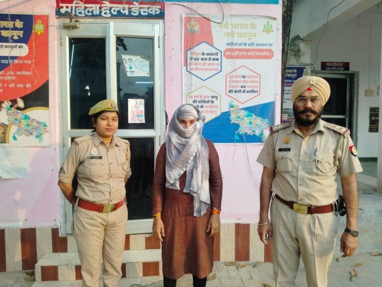 दुष्कर्म के झूठे मुकदमे में फंसाकर ब्लैकमेल करने वाली महिला गिरफ्तार