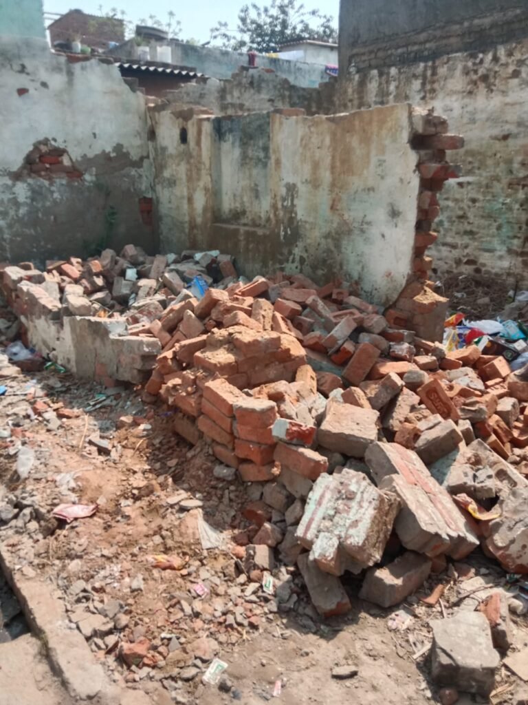 भाजपा नेता के मकान पर माफियाओं का कब्जे का प्रयास, दी जान से मारने की धमकी