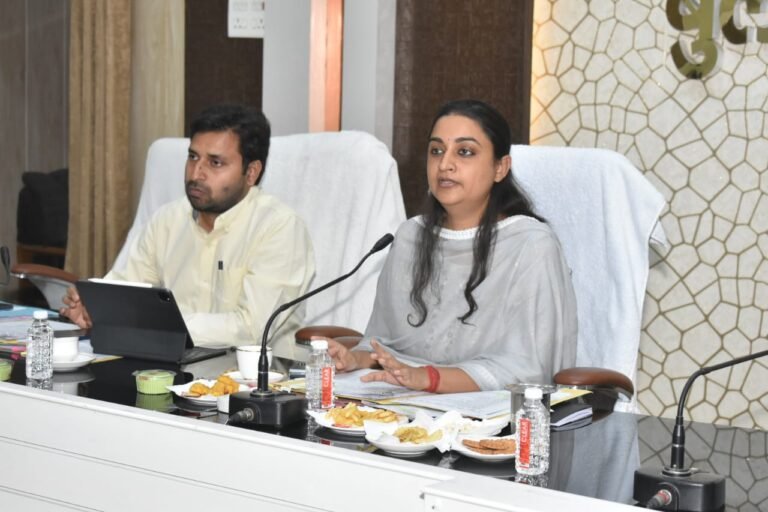 जिला पर्यावरण समिति, जिला गंगा समिति, जिला वृक्षारोपण समिति की हुई बैठक