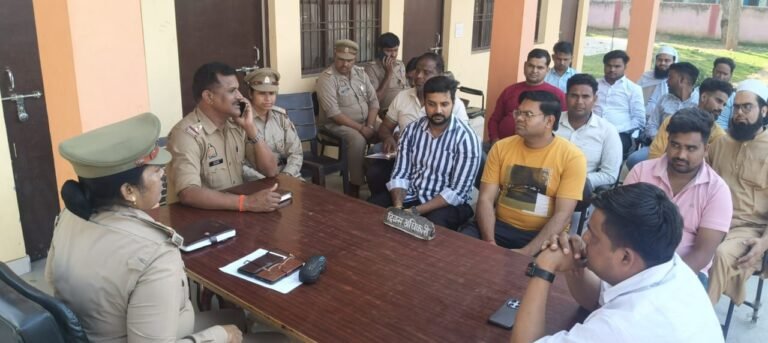 त्योहारों में माहौल खराब किया गया तो उसके खिलाफ की जाएगी कठोर कार्रवाई:-थाना प्रभारी इन्दु वर्मा