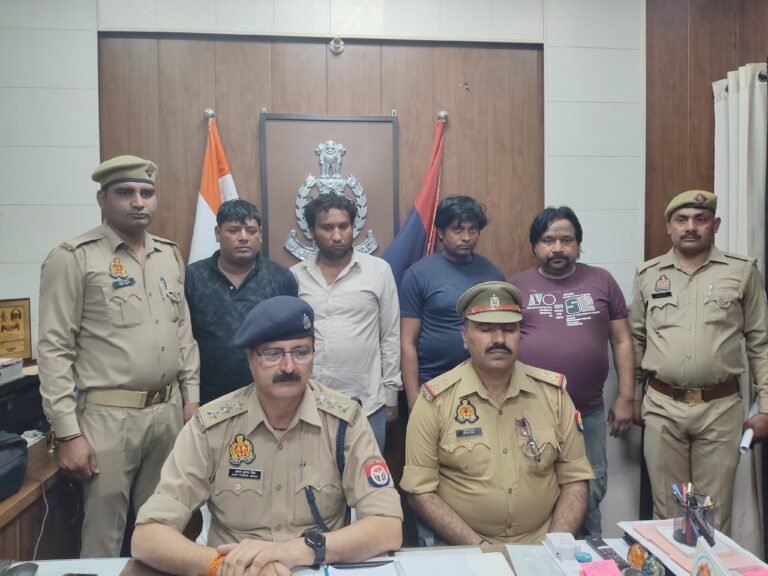 कोरोना चेकिंग के बहाने ठगी:गाजियाबाद पुलिस ने गिरोह के 4 सदस्य दबोचे, 2 फरार