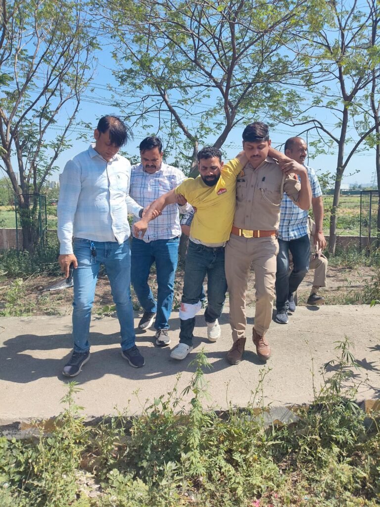 गाजियाबाद में महिला से चेन लूटने वाला बदमाश मुठभेड़ में गिरफ्तार