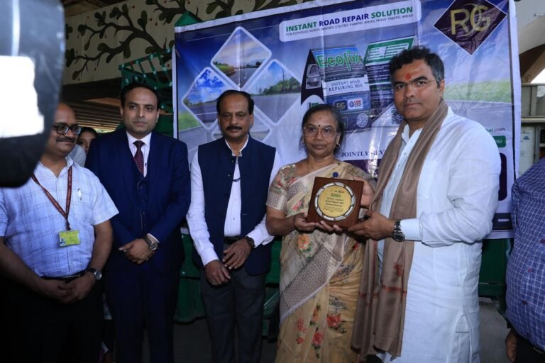 स्टील स्लैग आधारित ‘ईकोफिक्स’ तकनीक से दिल्ली की सड़कों की टिकाऊ मरम्मत का रास्ता खुलेगा