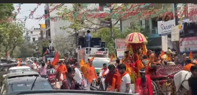 रामनवमी पर गाजियाबाद में निकली भव्य शोभायात्रा, जय श्रीराम के गगनभेदी जयकारे