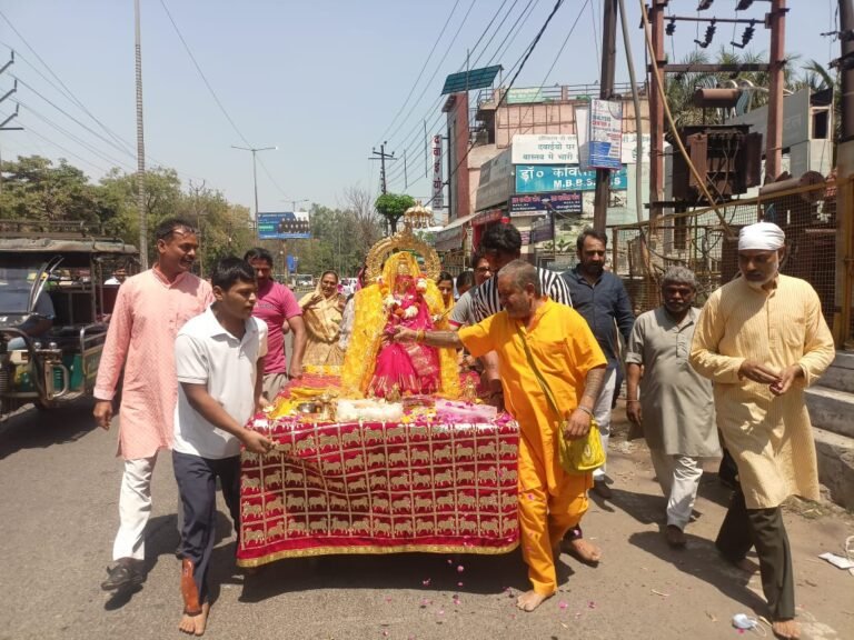 मेरठ के मां बगलामुखी धाम में विराजित हुईं दसों