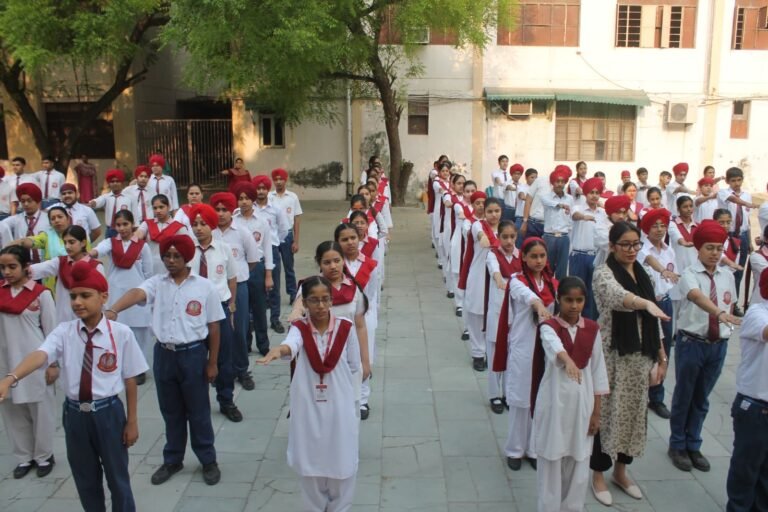 गुरु नानक पब्लिक स्कूल राजौरी गार्डन – “जल है तो कल है”