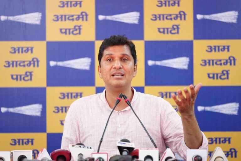 भाजपा सरकार से अनुरोध, निराश्रित महिलाओं की पेंशन जल्द जारी करे और जरूरतमंद महिलाओं की पेंशन न काटे- सौरभ भारद्वाज