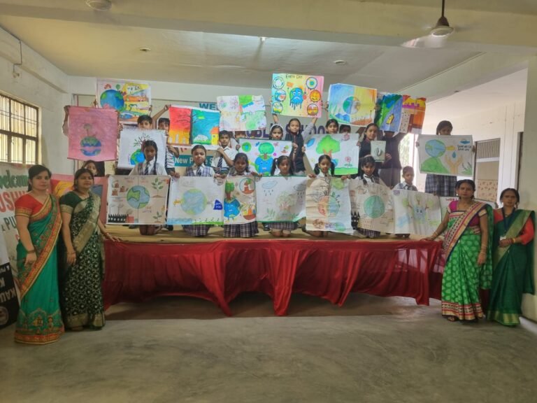 कौशिक किड्स एंड पब्लिक स्कूल में मनाया गया विश्व पृथ्वी दिवस