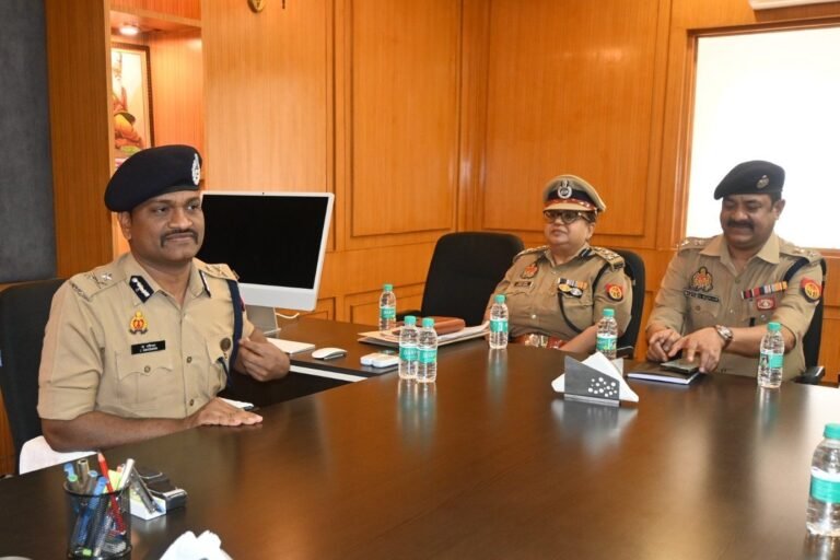 अब पुलिसकर्मी “तुम” या “तू” के बजाय “आप कहेंगे : आयुक्त जे. रवीन्द्र गौड़