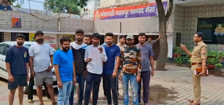 परतापुर में बाहरी लोगों की बढ़ती गतिविधियों पर गांववासियों का विरोध