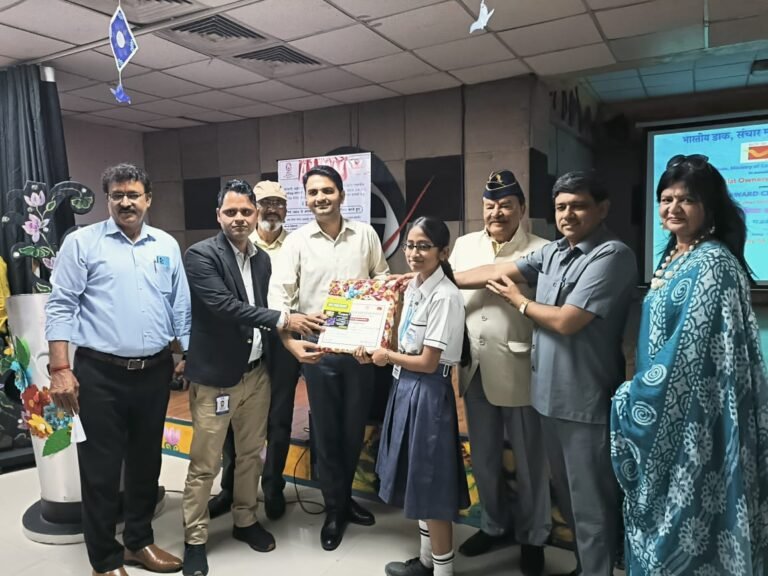 पत्र लेखन प्रतियोगिता के विजेताओं को किया गया सम्मानित
