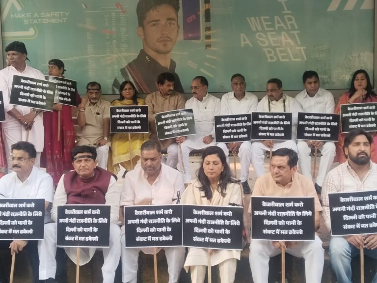 दिल्ली भाजपा अध्यक्ष एवं सांसदों ने उपराज्यपाल को आम आदमी पार्टी की पंजाब सरकार द्वारा दिल्ली वासियों पर थोपे जा रहे कृत्रिम जल संकट के संबंध में ज्ञापन सौपा