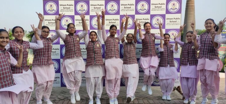 उत्तम पब्लिक स्कूल, रहावती कक्षा 10 का परीक्षा परिणाम शत प्रतिशत रहा