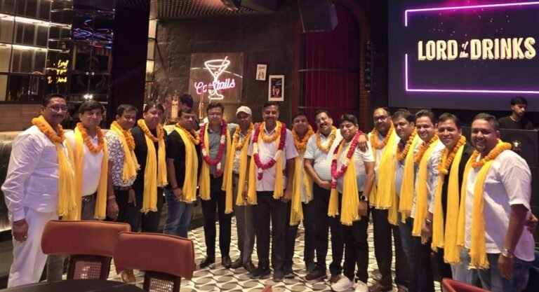हापुड़ में अखिल भारतीय युवा वैश्य महासम्मेलन की नई कार्यकारिणी का भव्य स्वागत
