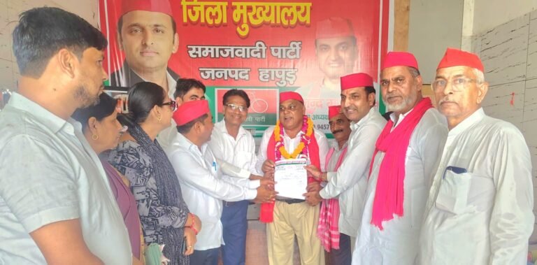 वीरांगना फूलन देवी की जयंती पर सपा ने दी श्रद्धांजलि, अनिल आज़ाद बने जिला प्रवक्ता
