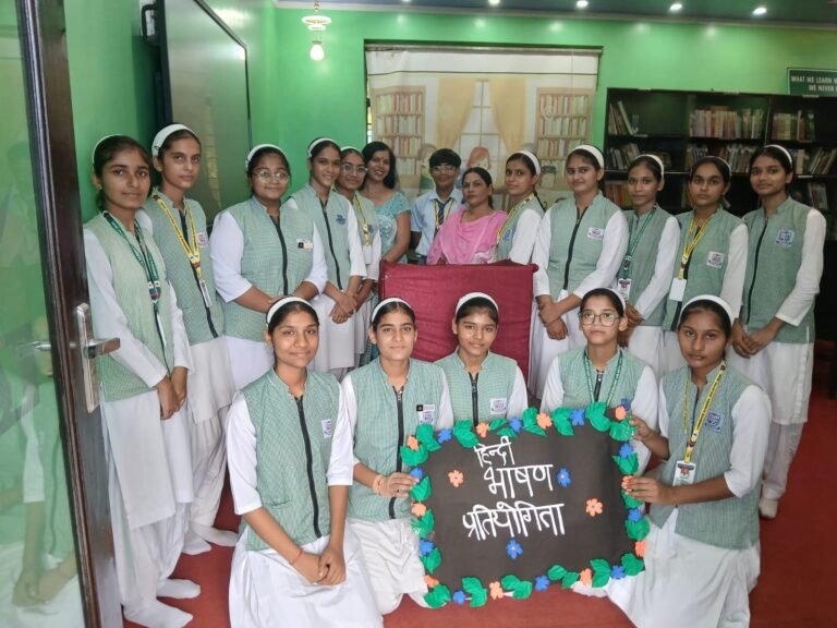 लॉरेंस अकादमी के प्रांगण मैं हिंदी भाषण प्रतियोगिता का आयोजन किया गया