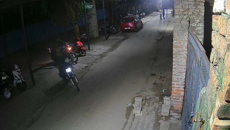 श्मशान घाट से चोरी हुई मोटरसाइकिल, पीड़ित ने की रिपोर्ट दर्ज कराने की मांग