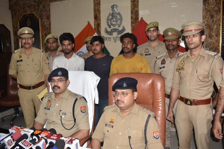 सरधना पुलिस ने लूट का पर्दाफाश किया, लूटे गए 28 हजार नकद, दो मोबाइल फोन तथा एक तमंचा बरामद