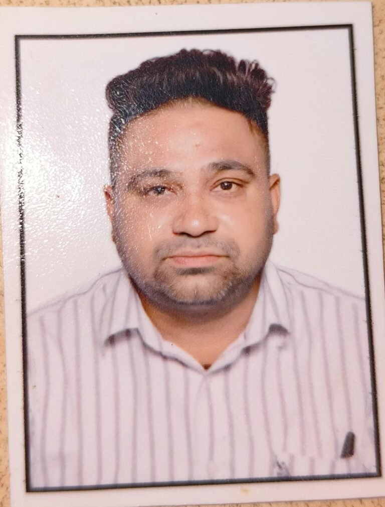 नोएडा से लौटते समय लापता युवक मोहित शर्मा की मौत पर उठे सवाल, दो पुलिसकर्मी लाइन हाजिर; परिजनों ने निष्पक्ष जांच की मांग की