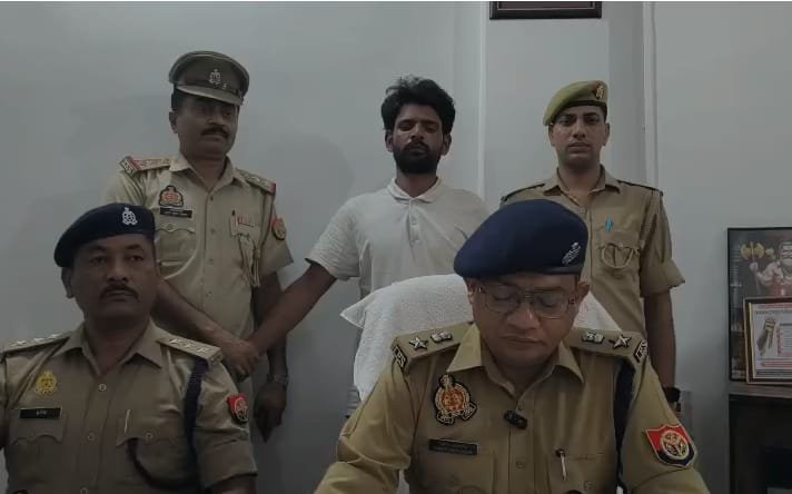 हापुड़ में STF-पुलिस की संयुक्त कार्रवाई: NH-09 लूटकांड का ₹1 लाख का इनामी आरोपी गिरफ्तार, 27 मुकदमों का है आरोपी
