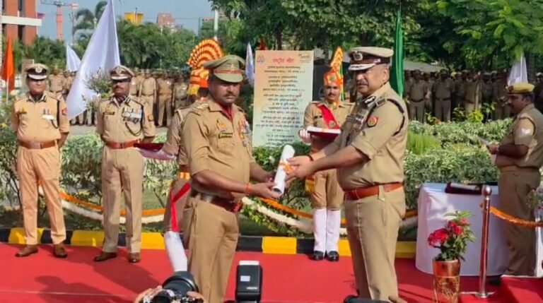 हापुड़ के साइबर थाना प्रभारी मुनीष प्रताप सिंह को राष्ट्रपति वीरता पदक, 2021 की मुठभेड़ में दिखाई थी अदम्य बहादुरी