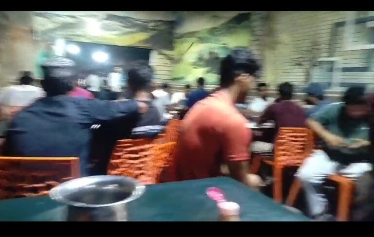 होटल में बच्चों से काम, शिक्षा की जगह थमाई प्लेटें