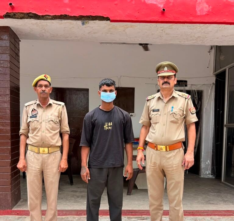 अश्लील वीडियो वायरल करने की धमकी देकर नाबालिग को चाकू की नोंक पर अगवा करने का आरोप, एक आरोपी गिरफ्तार